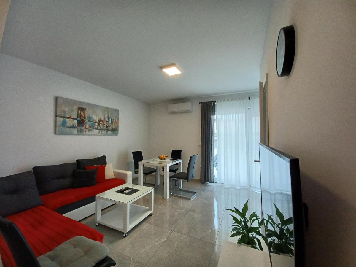 Apartments Leon 2 Новиград Экстерьер фото