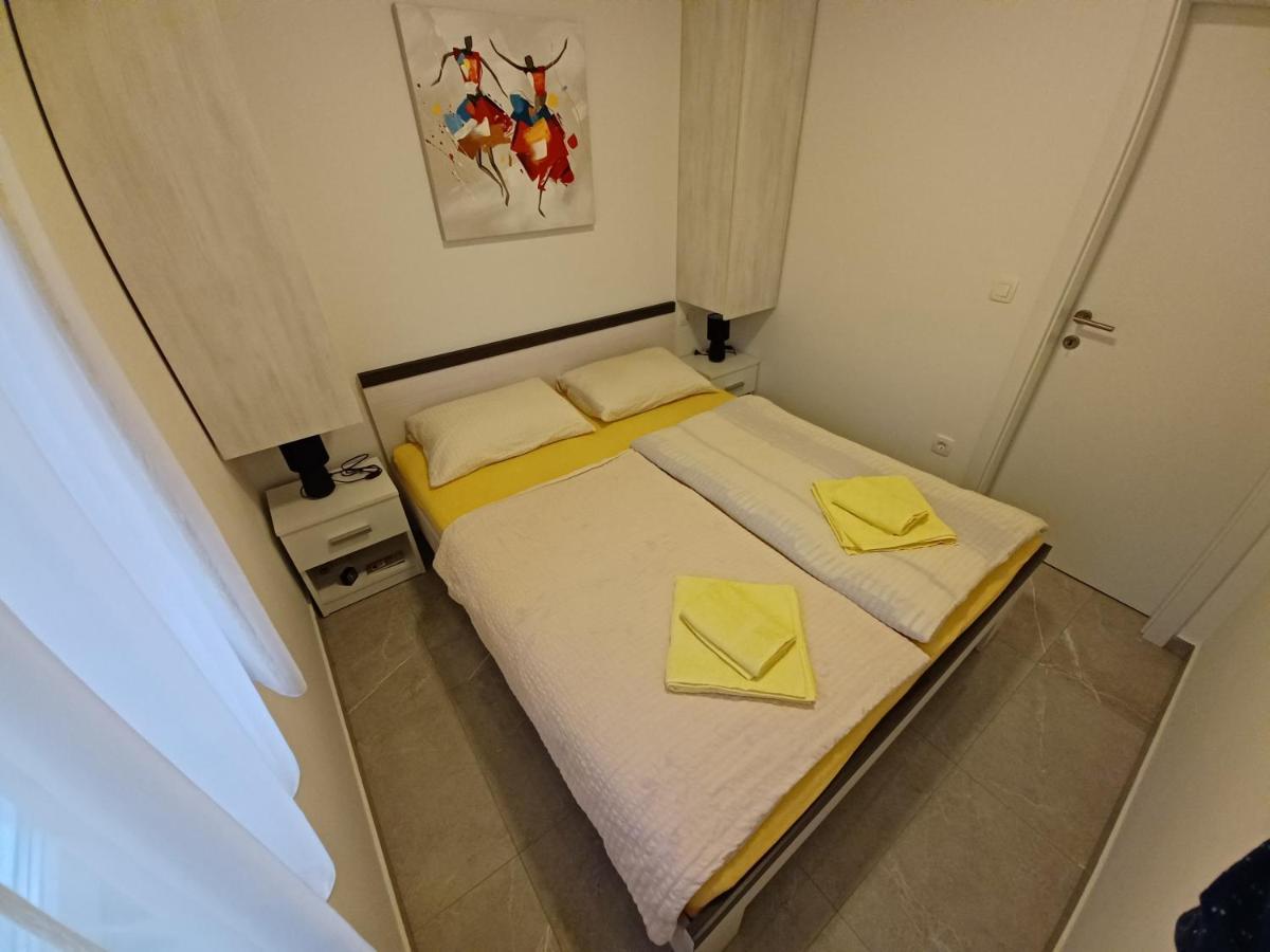 Apartments Leon 2 Новиград Экстерьер фото